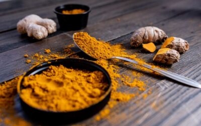 The Golden Touch: How Curcumin Fights Skin Inflammation Naturally
