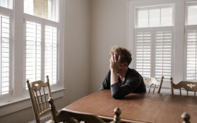 To the Depressed Christian: Clinging to Biblical Truths When You Feel Down